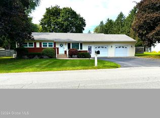 11 Saint Jude Ln, Glenville, NY 12302