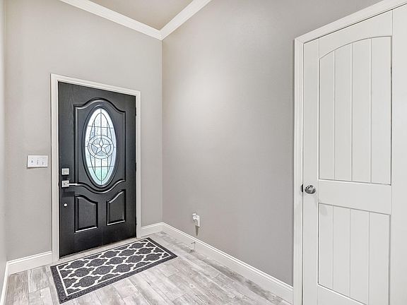 5th image of 156 Corbett St