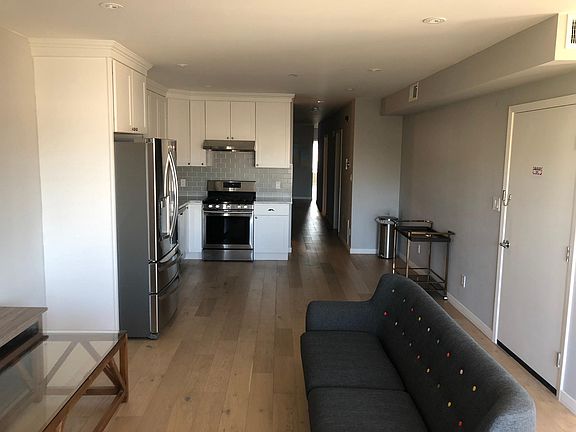 3rd image of 2034 Clement St
