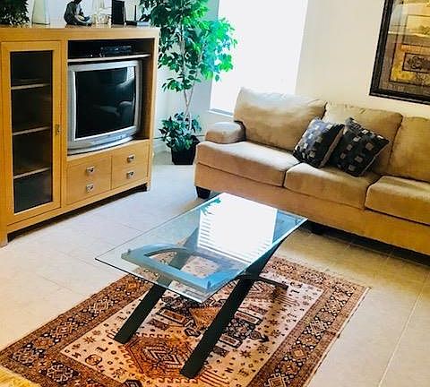 5th image of 105 E Tarpon St #9