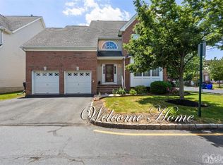 801 Hibiscus Ct, North Brunswick, NJ 08902