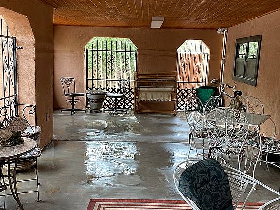 5th image of 1013 N Plains Park Dr
