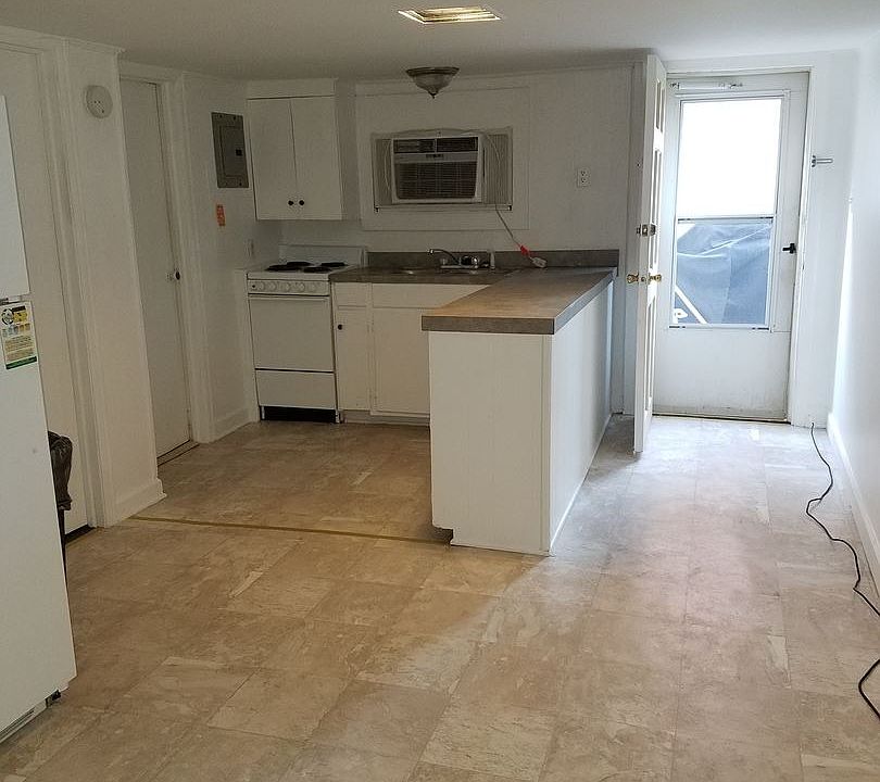 1st image of 25 S Jefferson St APT 5