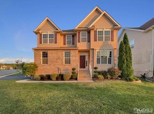 8 Jessica Dr, Monroe Township, NJ 08831