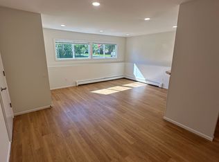 2526 W 27th Ave APT 8, Anchorage, AK 99517