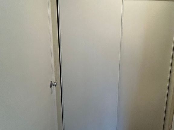 4th image of 409 N Los Robles Ave #1