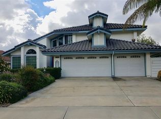 1223 Countrywood Ln, Vista, CA 92081