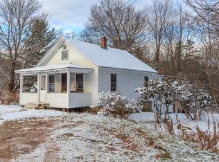 738 Hanover St, Claremont, NH 03743