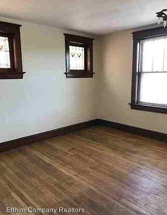 3rd image of 2802 Victor St #A