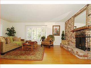 2nd image of 620 W 36th Ave