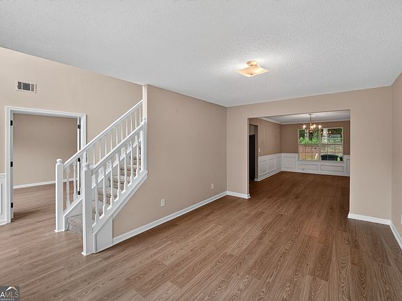 5th image of 2023 Tulip Petal Rd