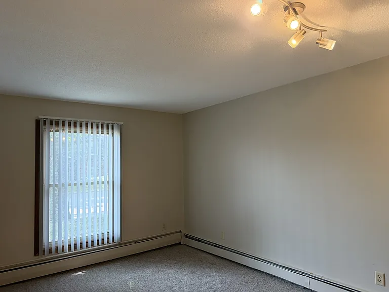 812 9th Ave S #2 — Photo 2