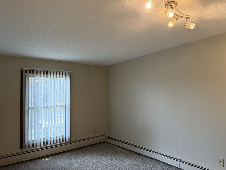 2nd image of 812 9th Ave S APT 2