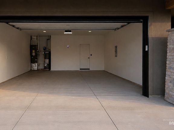 4th image of 3071 N Lapis Ave