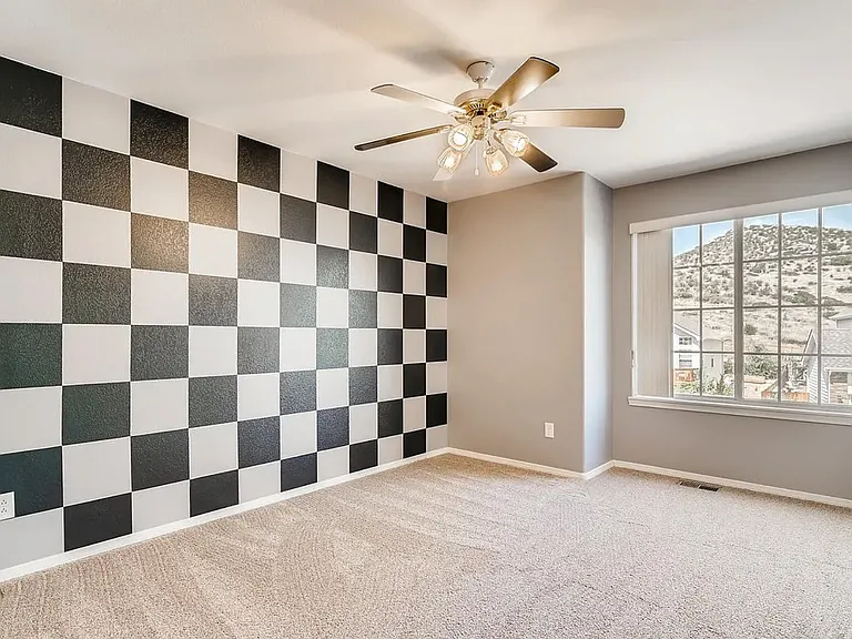 Upstairs bedroom 3