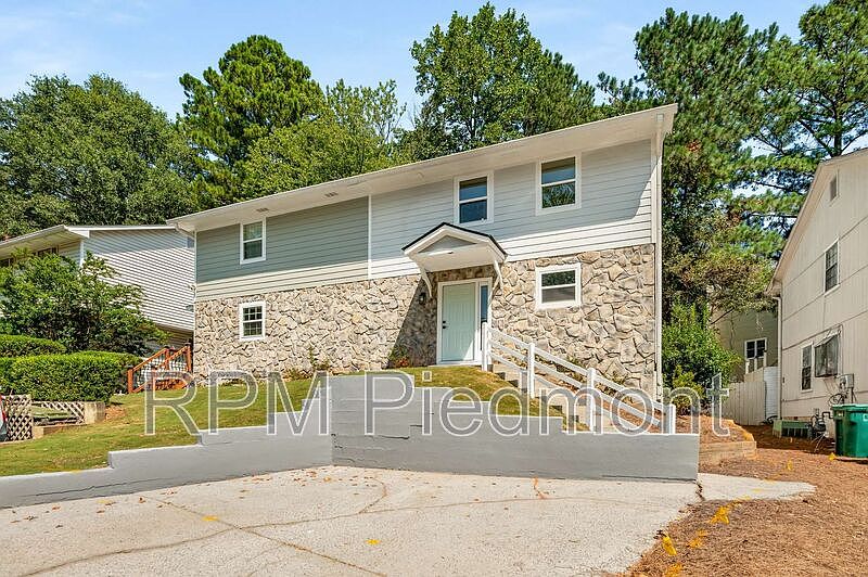 1st image of 1188 Falling Water Dr SE