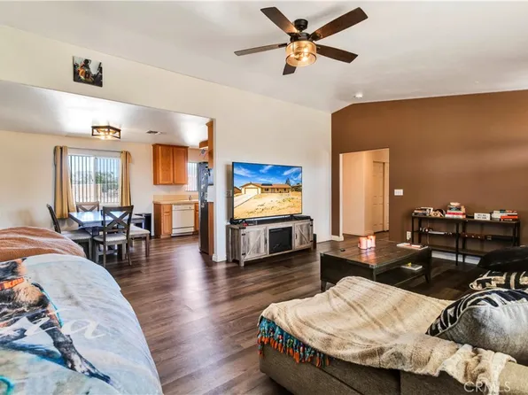 7013 Ivanpah Ave, Twentynine Palms, CA 92277