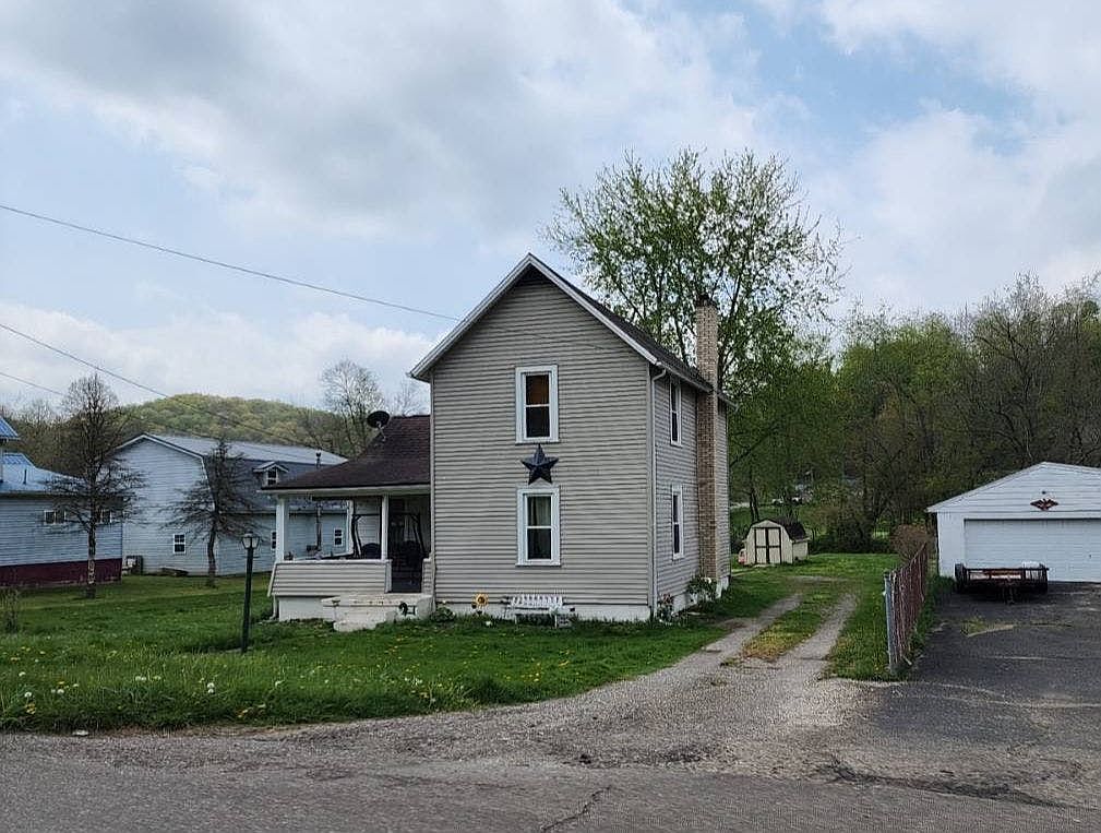 1918 Wainwright Rd SE, New Philadelphia, OH 44663 Zillow