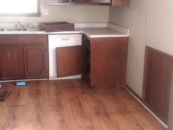 2nd image of 4719 Casann Ave