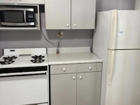 580 Wilson St APT 3, Dubuque, IA 52001