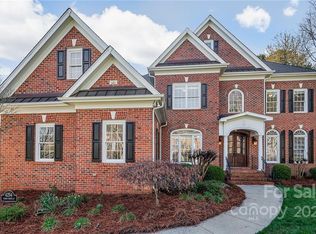 4254 Stormy Pointe Ct, Denver, NC 28037