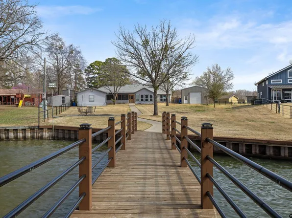 664 County Road 2360, Mount Pleasant, TX 75455