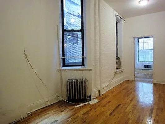 Rented by DSA Realty | media 30