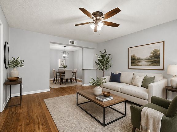3rd image of 2129 Gaylord Dr