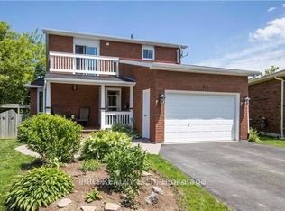 61 Buchanan St, Barrie, ON L4M 6B4