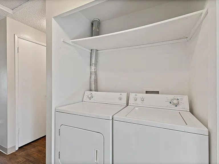 19765 SW 65th Ave — Photo 16