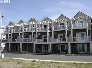 260 N Pacific St, Rockaway Beach, OR 97136