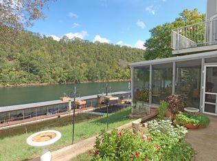 200 River Point Rd UNIT 2, Hollister, MO 65672