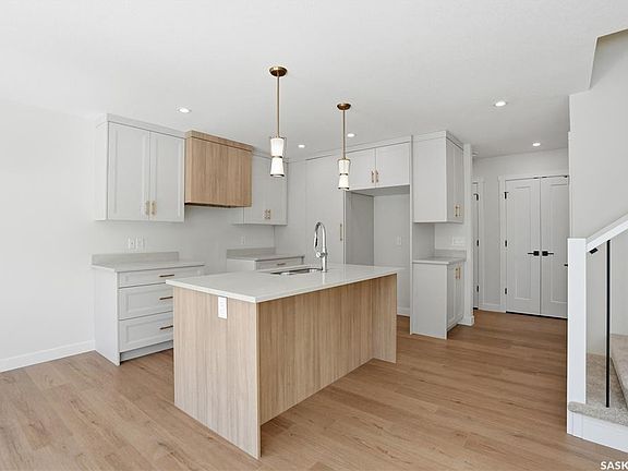 5th image of UNIT 313-155 McFaull WAY