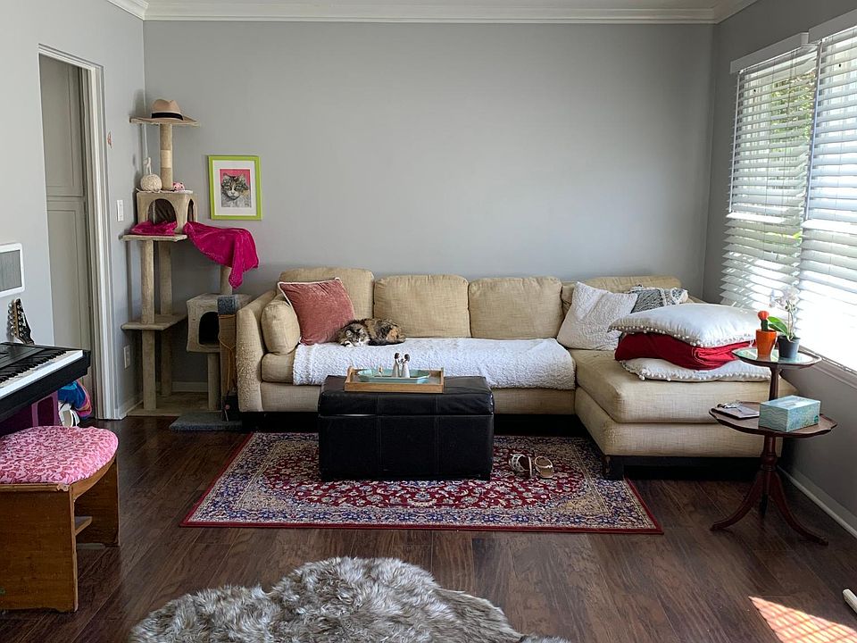 1st image of 2975 Laurel St #14