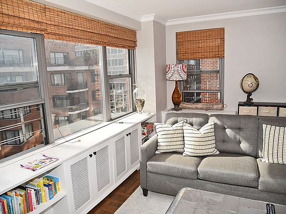 3rd image of 425 E 54th St #9P