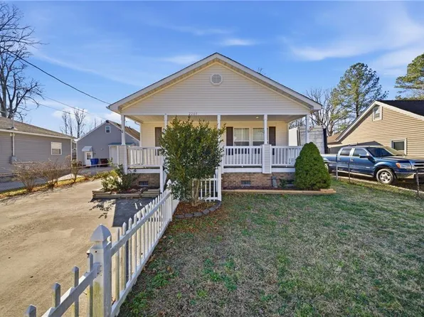 2209 Tennessee Dr, Chesapeake, VA 23323