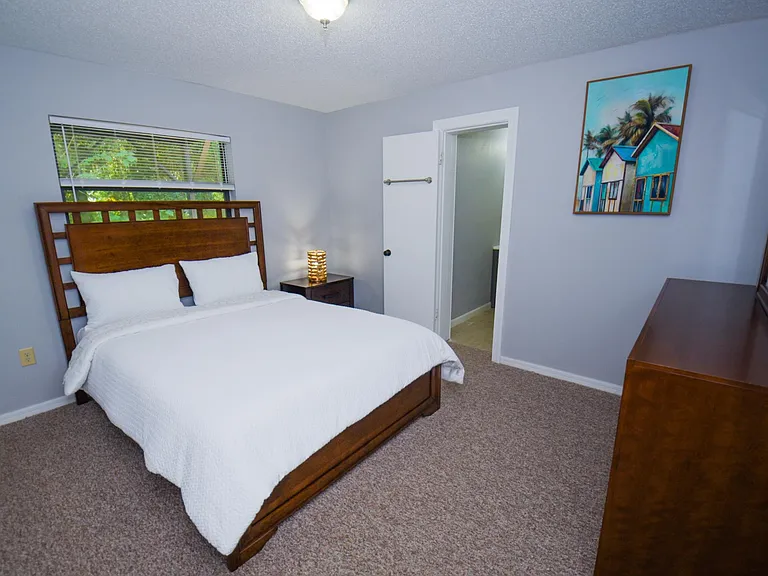 913 Sumter St #102 — Photo 17