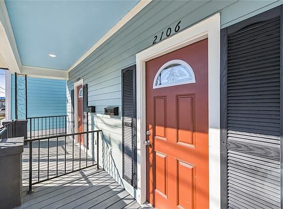 2nd image of 2106 Music St