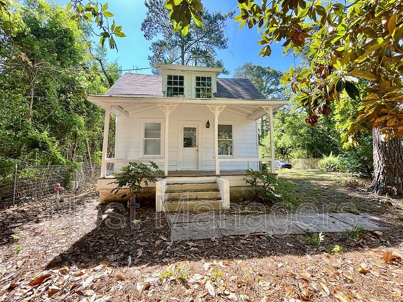 1st image of 146 Brewster Hussey Ln