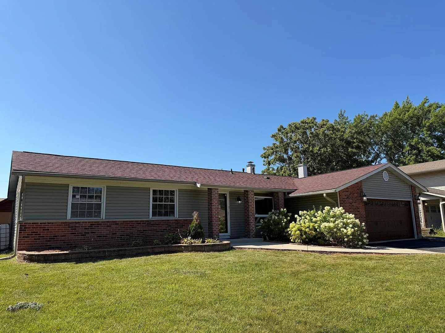3 bed, 1587 sqft, $2,950 — Photo 3