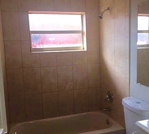 3rd image of 350 NW 17th Pl #2