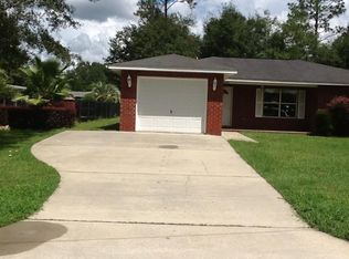 7248 Par Ln, Milton, FL 32570