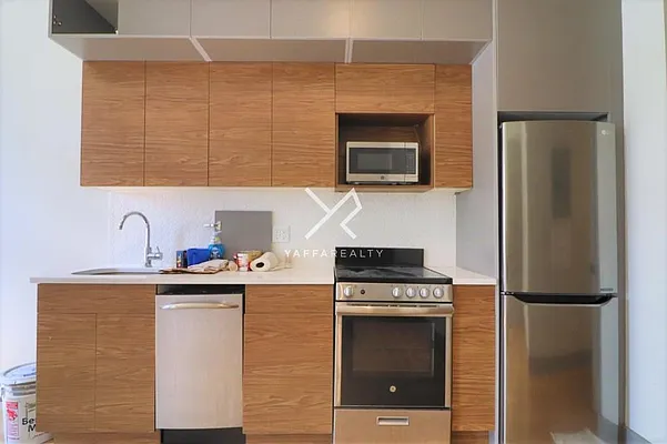 Rented by Yaffa Realty LLC | media 20