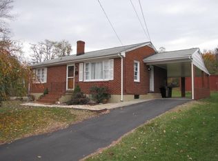 533 Hawthorn Rd, Salem, VA 24153