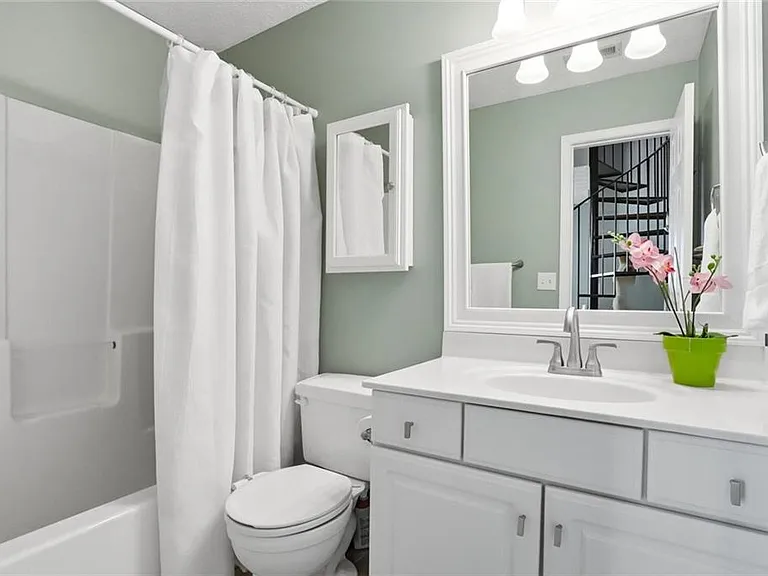 430 Feyston Ct — Photo 17