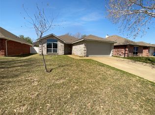 3331 Light Point Dr, Dallas, TX 75228