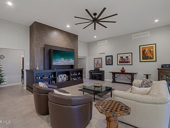 3rd image of 5839 Kingsfield Ave