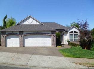 11047 SE Valley Way, Happy Valley, OR 97086