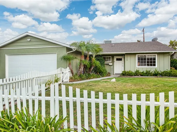 23340 Hartland St, West Hills, CA 91307