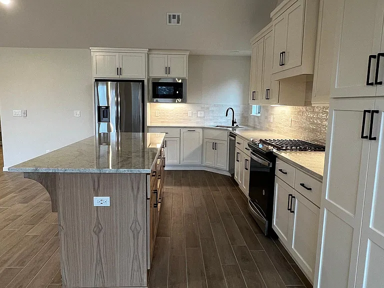 720 N Country Club Dr — Photo 11
